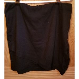 Black bodycon miniskirt